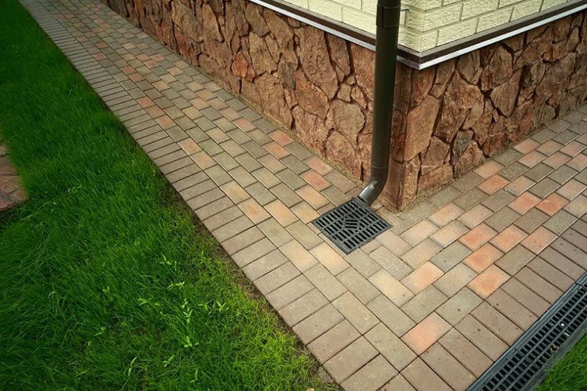 Как на бетонную отмостку положить тротуарную плитку: Укладка тротуарной .