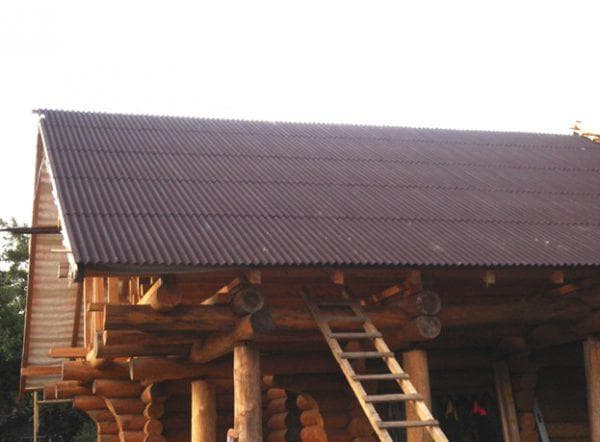 ондулин на деревянном доме