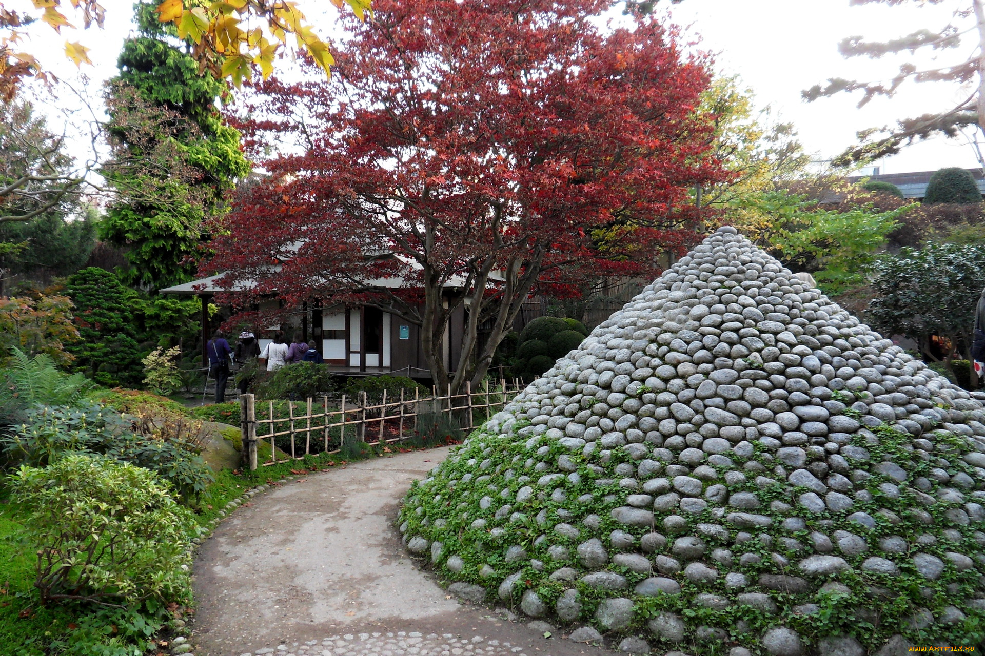 Ужасные сад. Каменные сады Японии. Парк камней сад камней Япония. Дзэнские сады. Карэсансуй японский сад.
