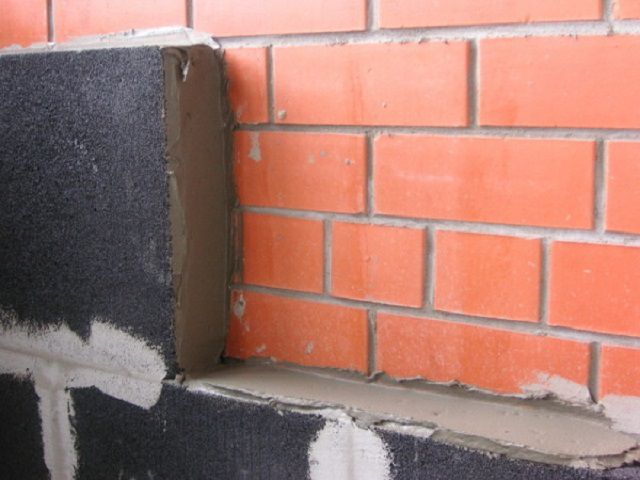 Блоки пеностекла применяются для термоизоляции стен дома