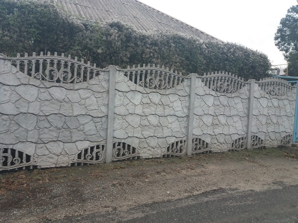 Забор из бетона